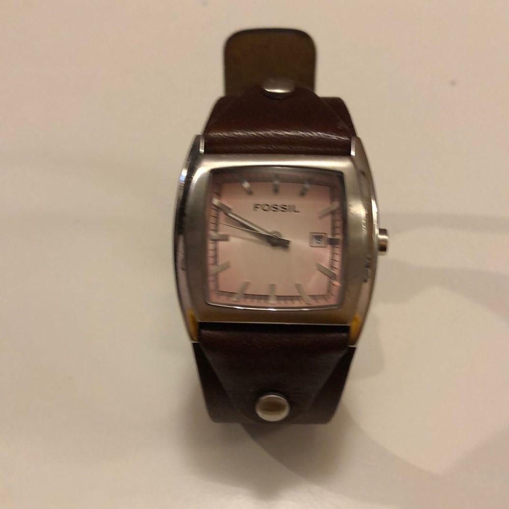 Fossil brand leather band watch- women’s